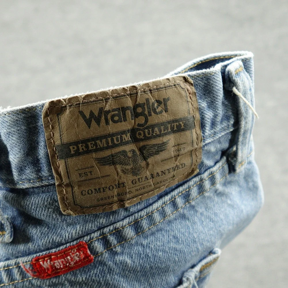 Wrangler Shorts Mens 40 Blue Light Wash Regular Fit Raw Hem Cut Off Denim Jorts